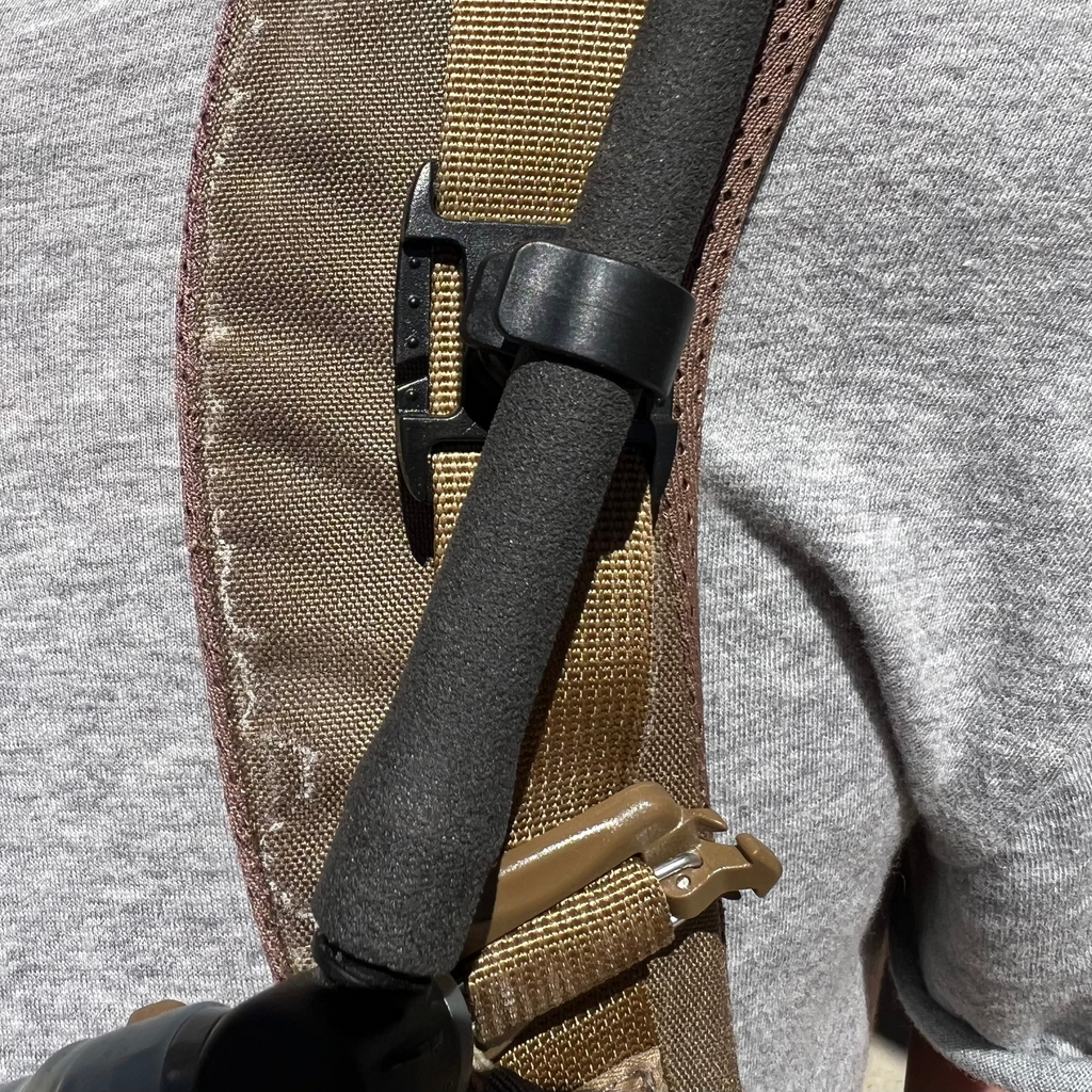 Magnetic Hydration Tube Clip