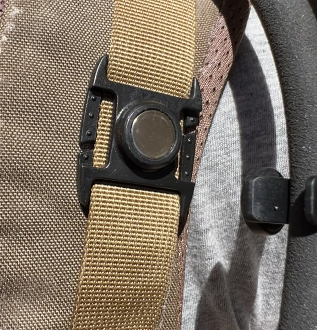 Magnetic Hydration Tube Clip
